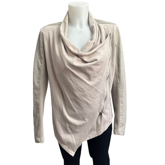 BLANK‎ NYC Beige Asymmetric Zip Jacket Cardi Cowl Neck Vegan Leather sz small - Picture 1 of 10